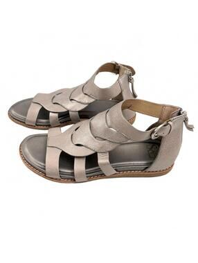 Sofft | Beige Silver Shimmer Metallic Woven Heel Zip Leather Sandals Size 9.5
